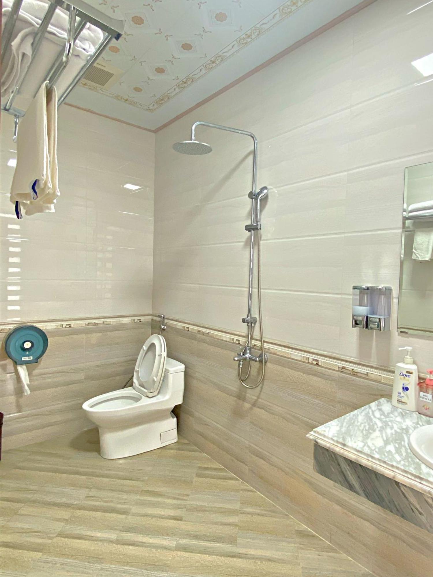 Blue Diamond Hotel ها لونغ المظهر الخارجي الصورة